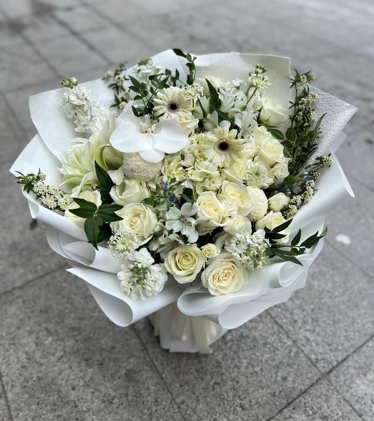 White & Green Rose Bouquet 白綠色花束