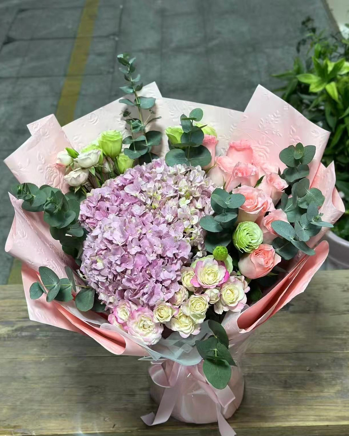 Pink hydrangea bouquet 粉繡球花粉玫瑰花束