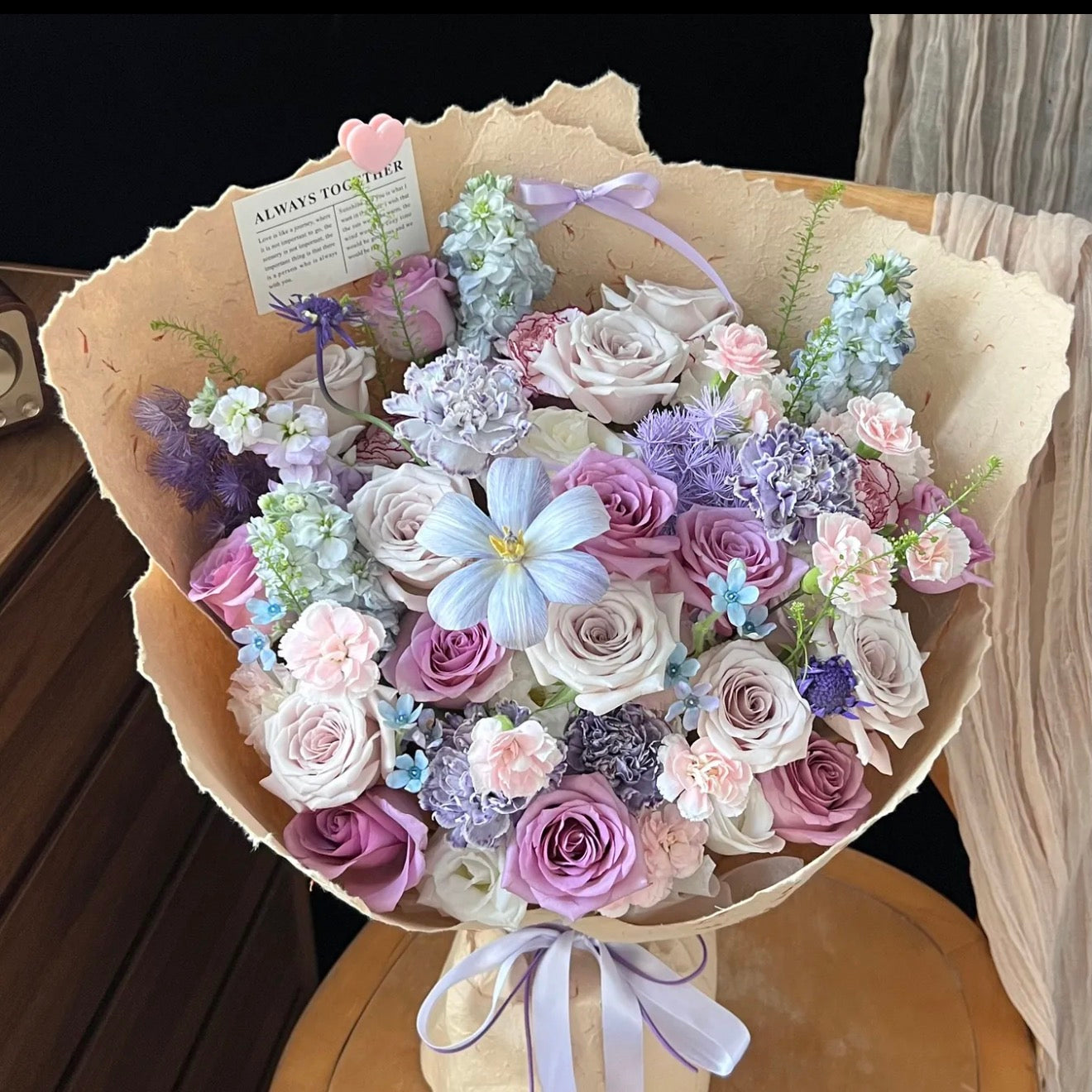 香港花店|Pink Bouquet 曼塔玫瑰郁金香鮮花 即日送貨