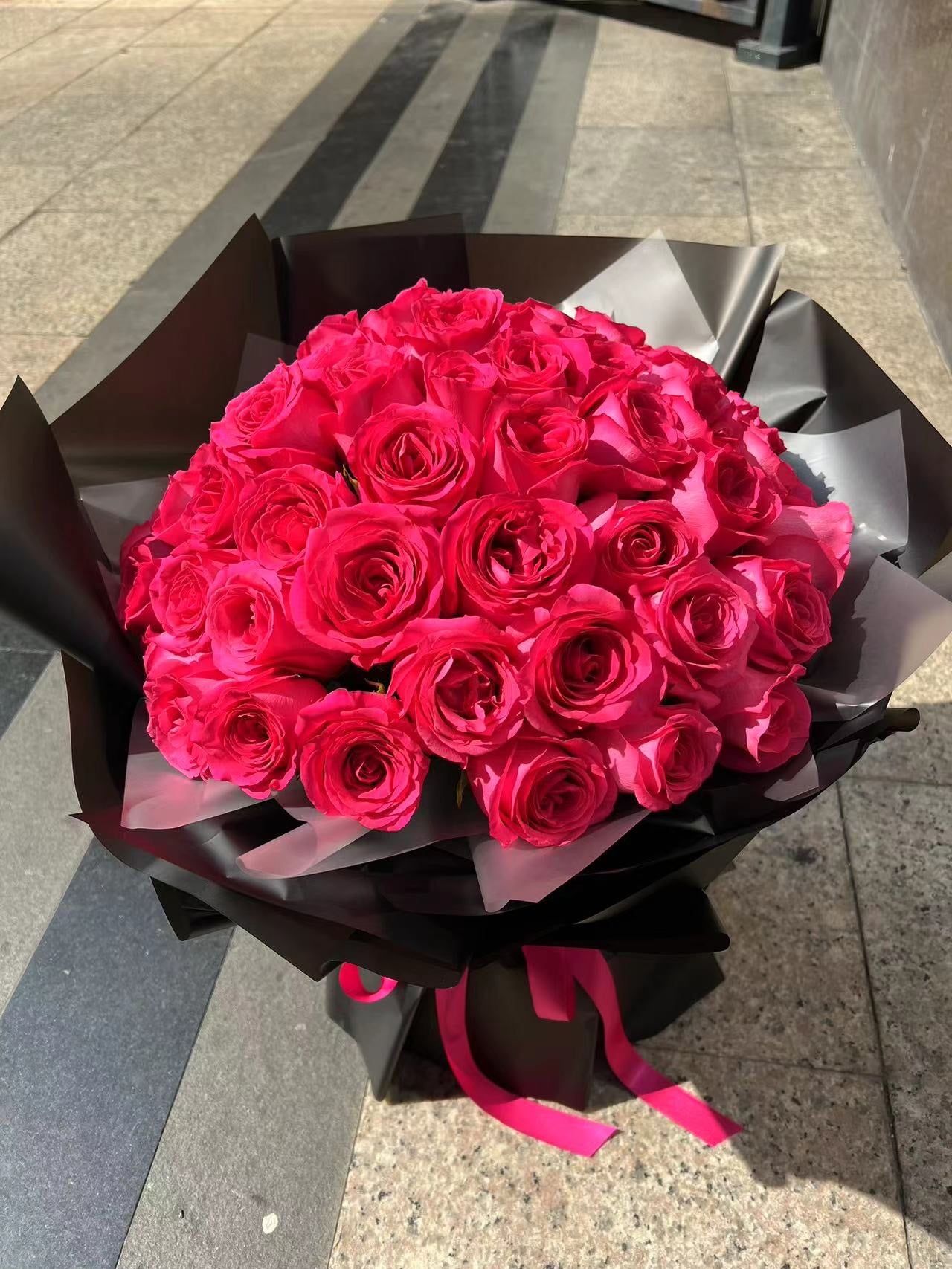 52 Freud Roses Bouquet 52朵弗洛伊德玫瑰鮮花