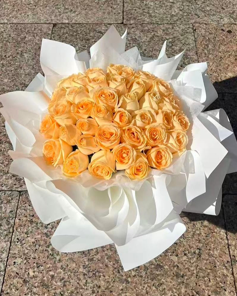 52pcs Champagne Roses 52朵香檳玫瑰