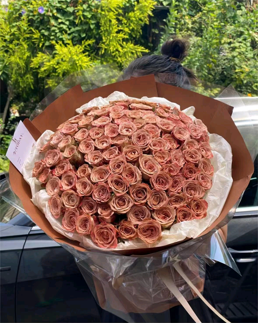 布奇諾玫瑰花 香港鮮花即日商品 33/卡52/99支