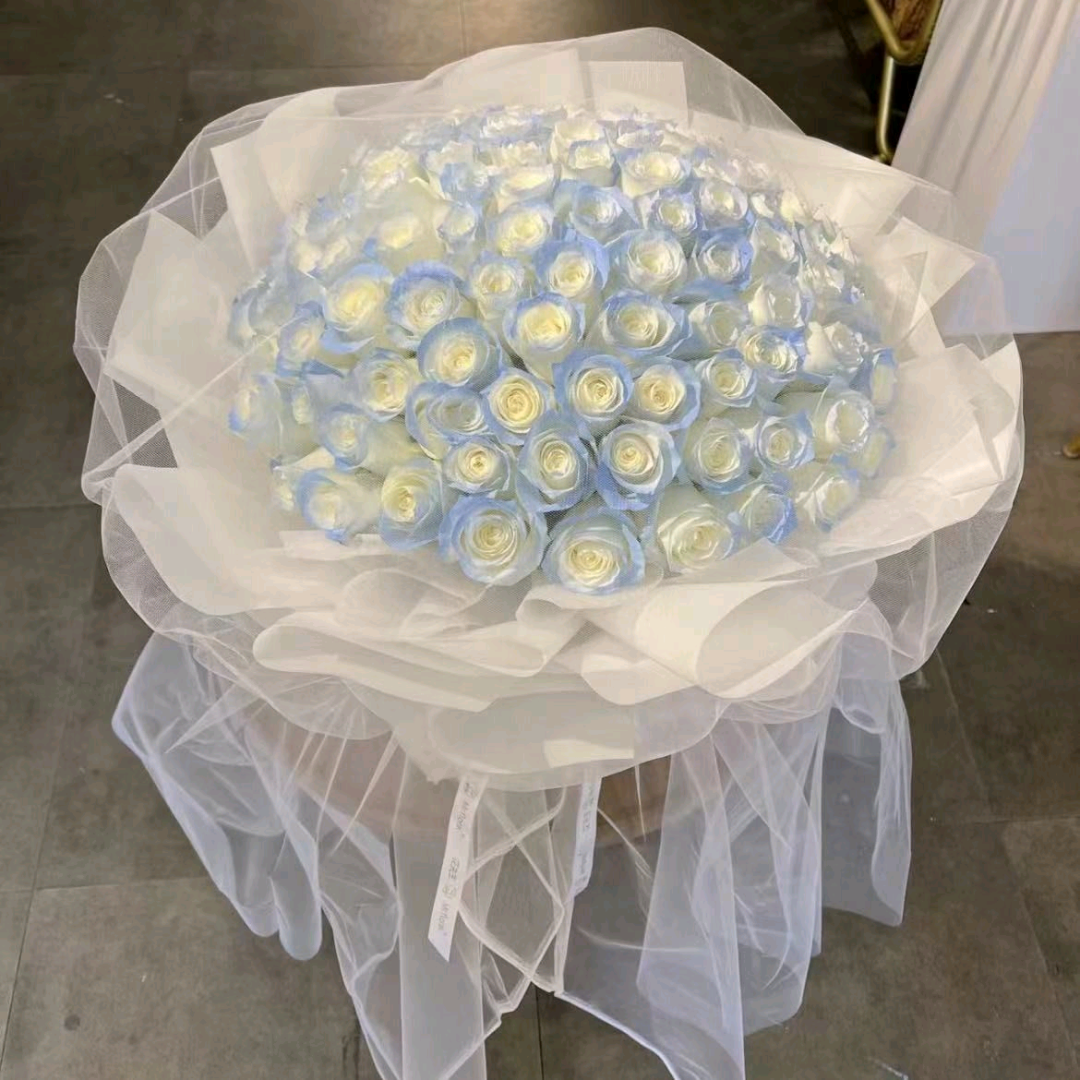 碎冰藍玫瑰鮮花Blue Rose Bouquet 香港鮮花即日配送33/52/99枝