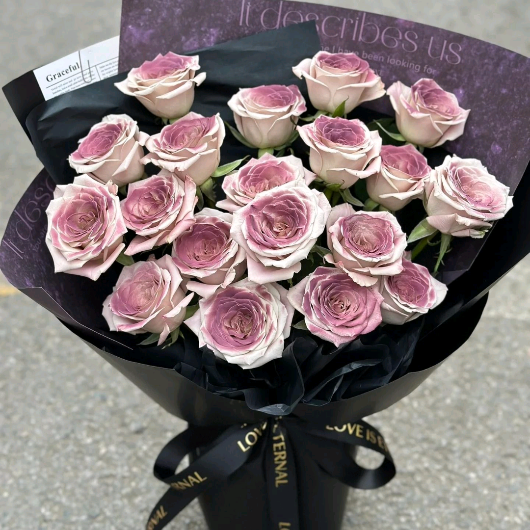 烏梅子醬玫瑰鮮花Purple Rose Bouquet 香港鮮花即日配送 11/19枝