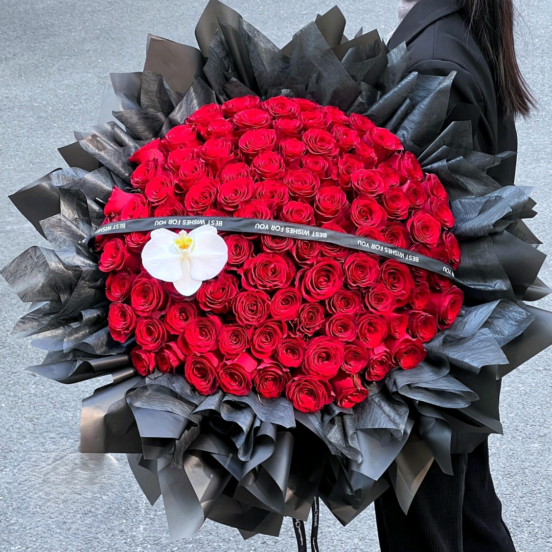 香港花店| 99 Red Roses Bouquet 99枝紅玫瑰鮮花 求婚鮮花 即日送貨