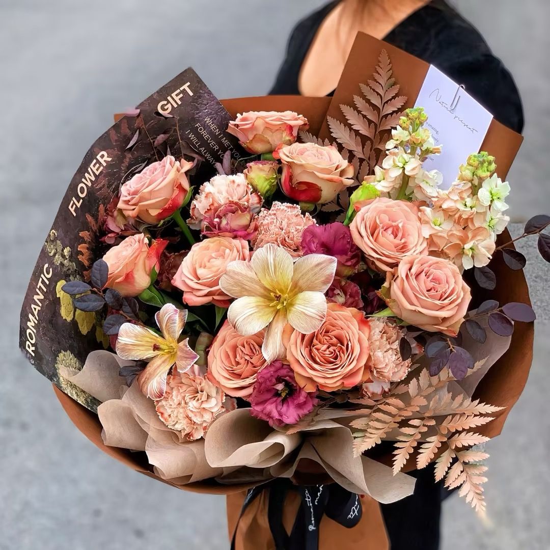 鬱金香混搭花束香港花玫瑰日產品