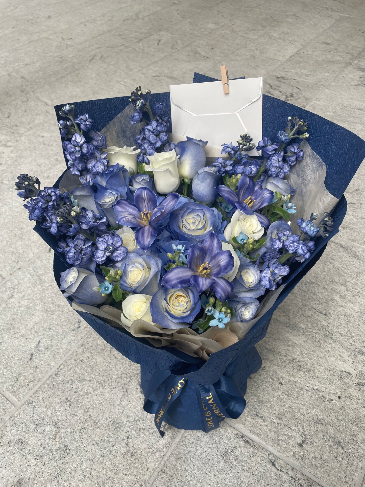 Dark blue bouquet深藍色鮮花 S 香港鮮花即日送貨b6