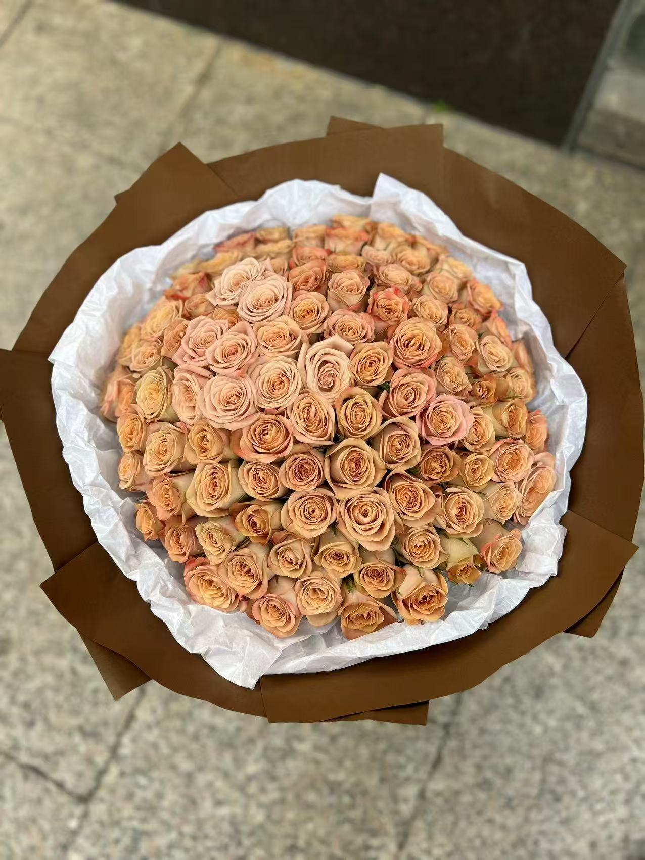 99 Cappuccino Rose Bouquet 99朵復古玫瑰花束 卡布奇諾玫瑰