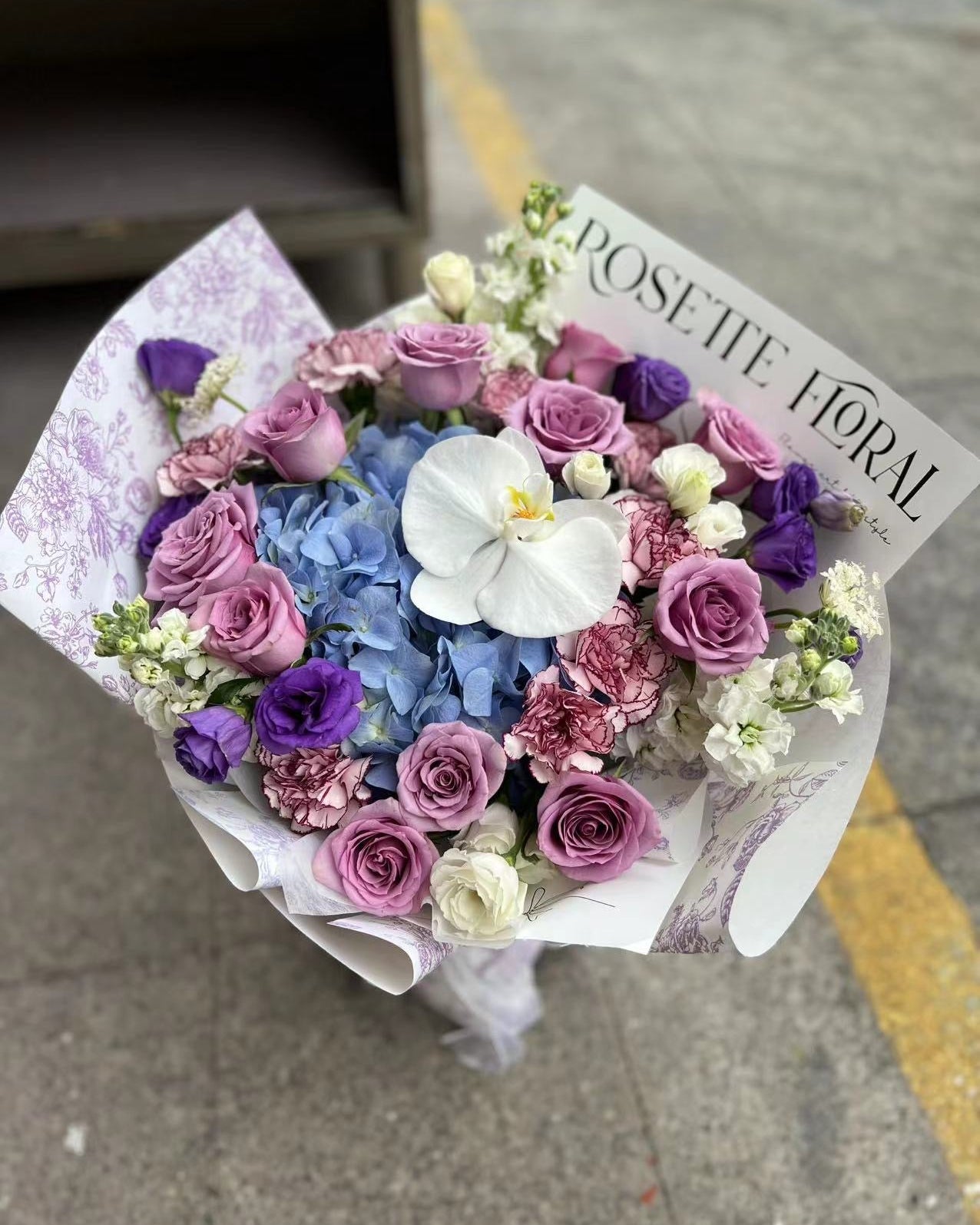 Purple Flower Bouquet 紫玫瑰康乃馨藍繡球花束