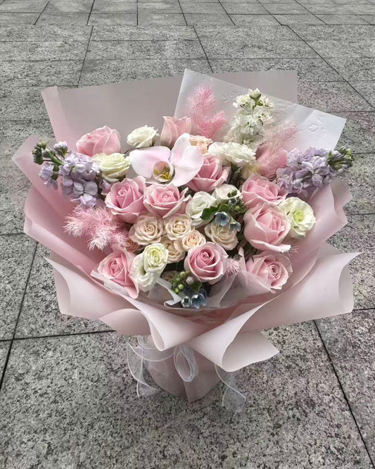 Hong Kong florists|Pink Bouquet 粉玫瑰蝴蝶蘭紫羅蘭鮮花 即日送貨
