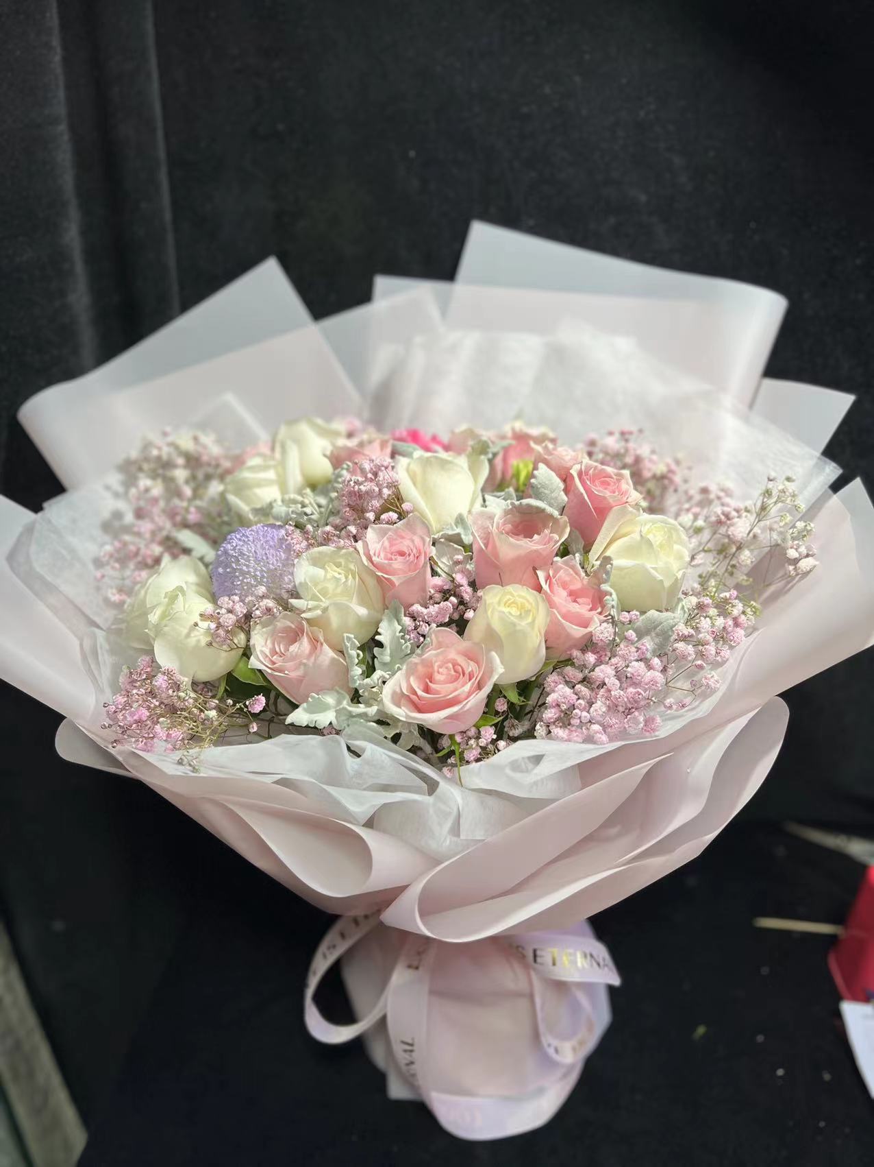 Hong Kong florists|Pink Bouquet 粉玫瑰白玫瑰滿天星鮮花 即日送貨