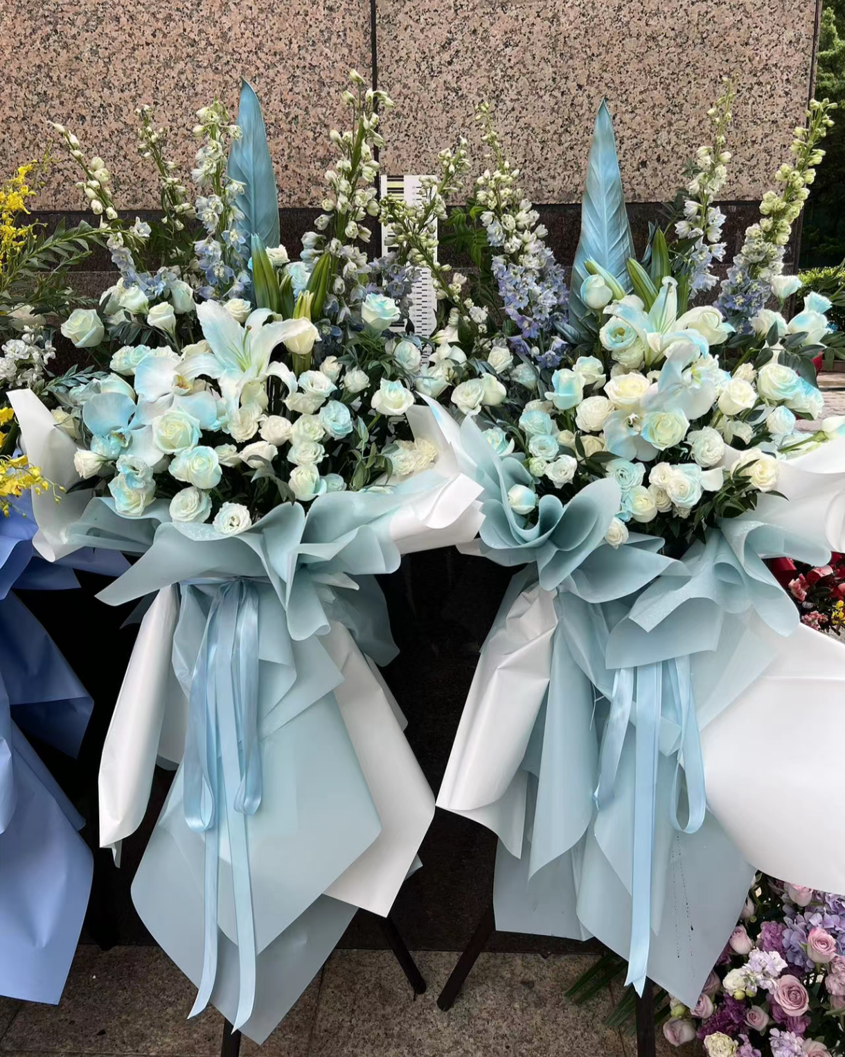 香港花店|開張花籃 喬遷花籃  開業花籃 藍色花籃 L8 Opening Basket