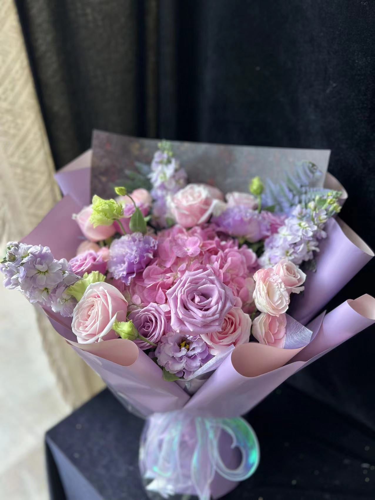香港花店|Purple Rose Bouquet紫玫瑰粉綉球花束 即日送貨