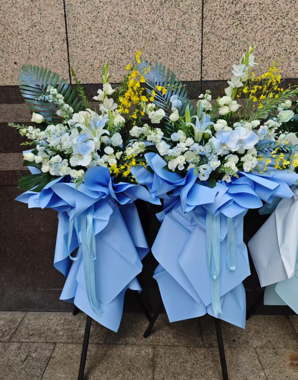 香港花店|開張花籃 喬遷花籃  開業花籃 藍色花籃 L6 Opening Basket (副本)