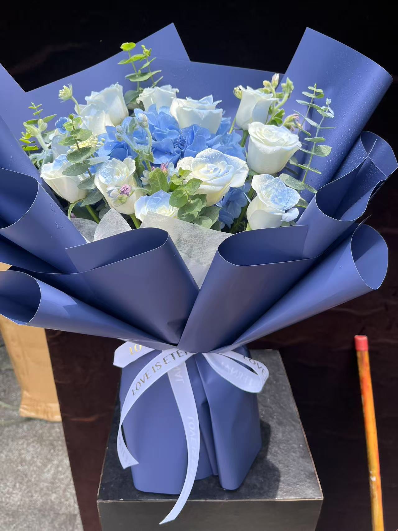 Hong Kong florists|Blue Bouquet Hydrangea藍繡球藍玫瑰鮮花 即日送貨