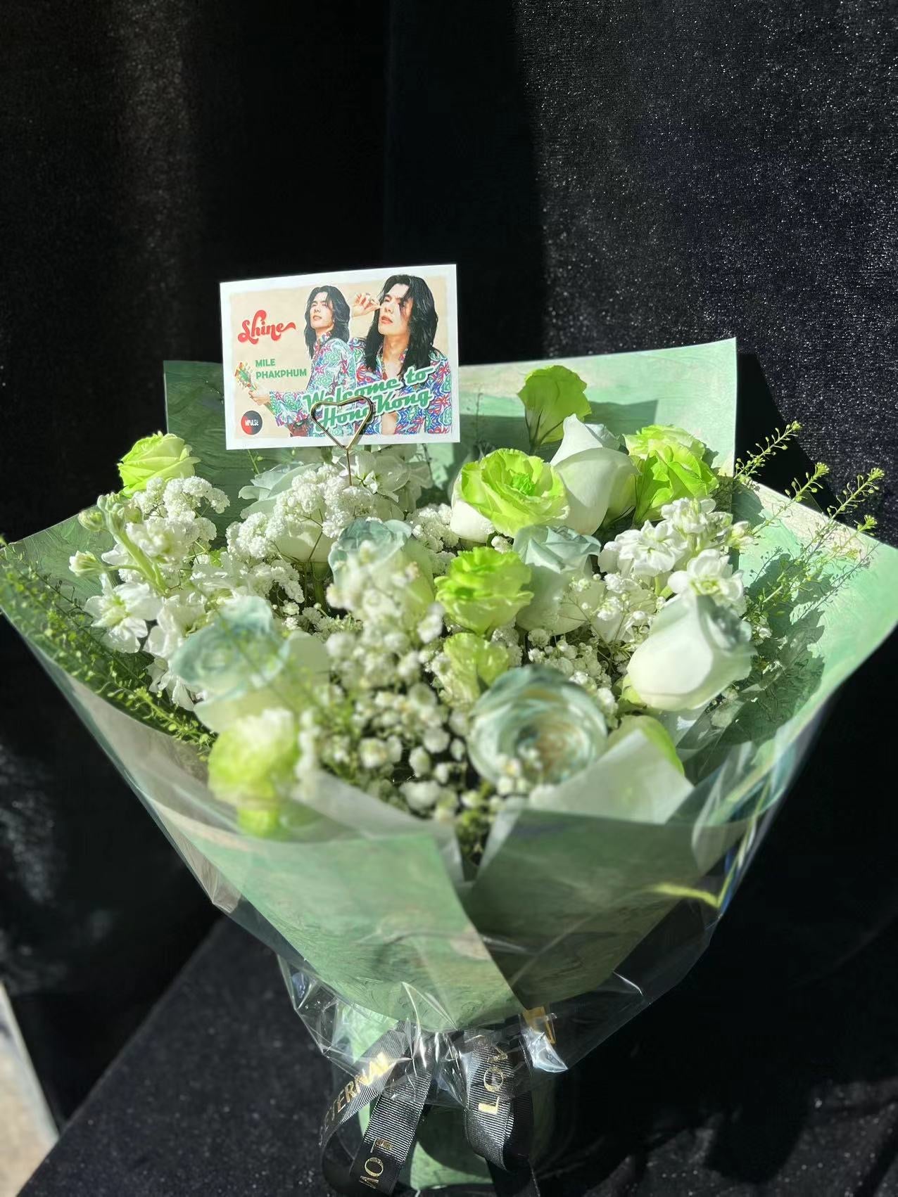 Green Bouquet 綠玫瑰滿天星花束