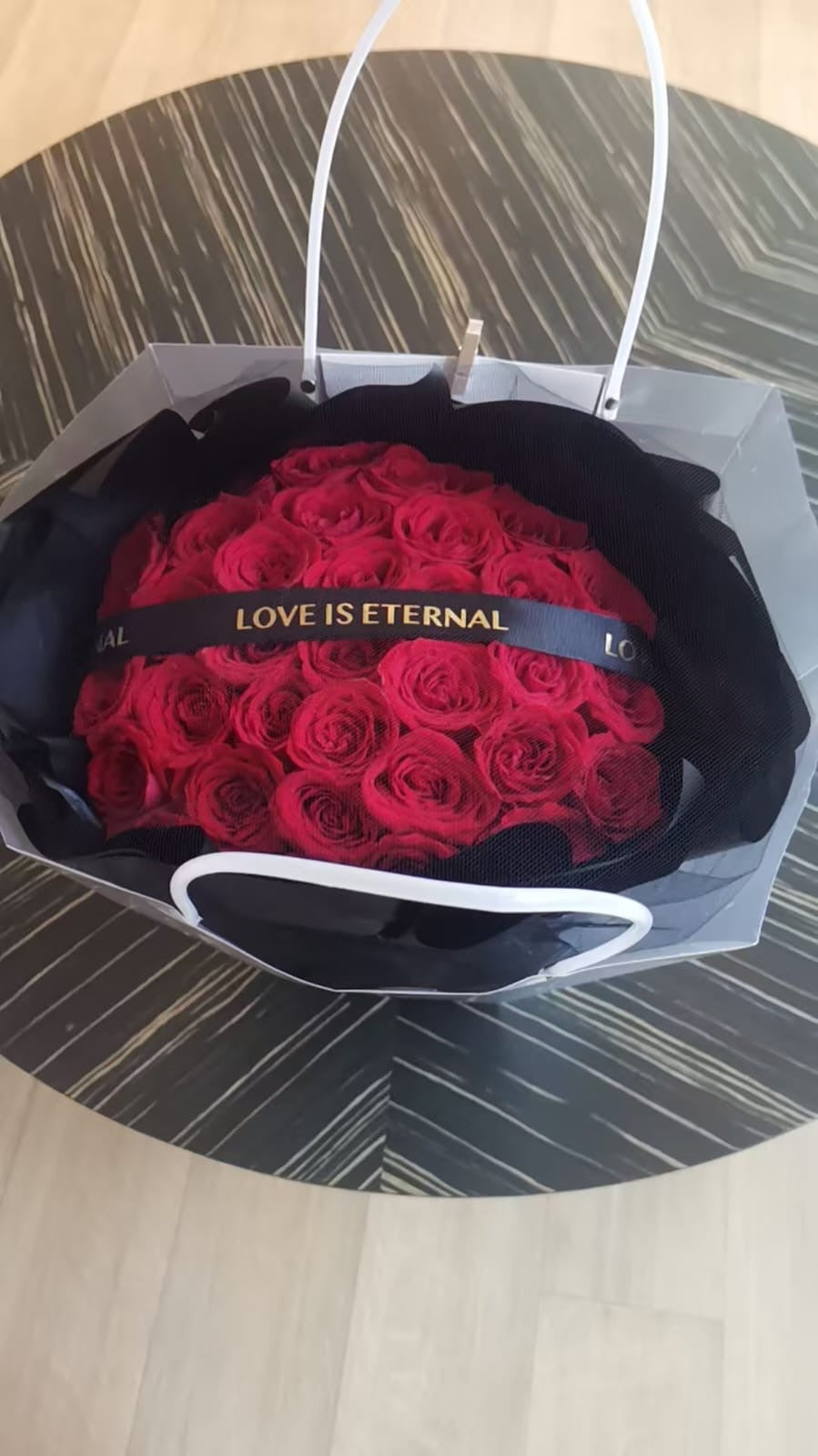 33 Red Roses Bouquet 33朵紅玫瑰花束