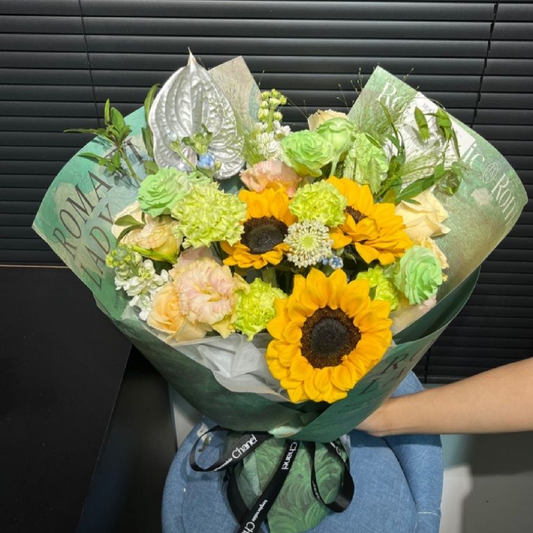 香港花店|Sunflower bouquet Graduation bouquet 太陽花鮮花 畢業鮮花