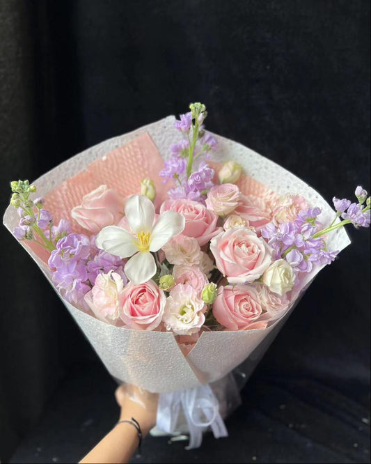 Small Pink Rose Bouquet 粉色小花束 粉玫瑰鬱金香