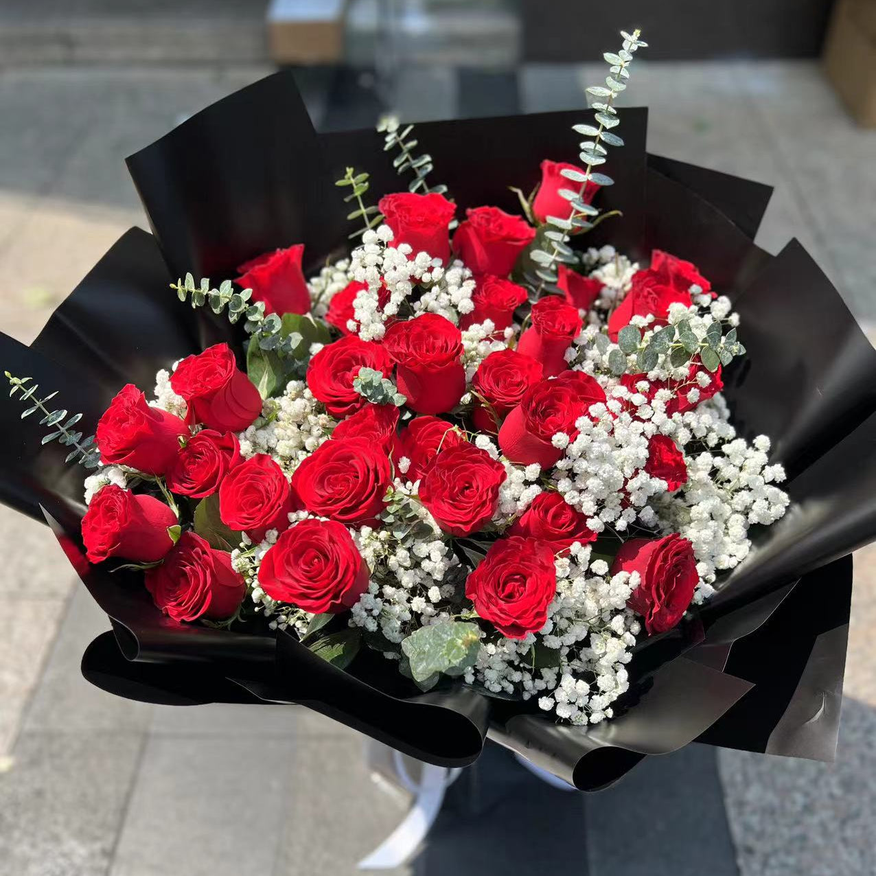 香港花店|Red Bouquet red roses 紅玫瑰滿天星花束  即日鮮花