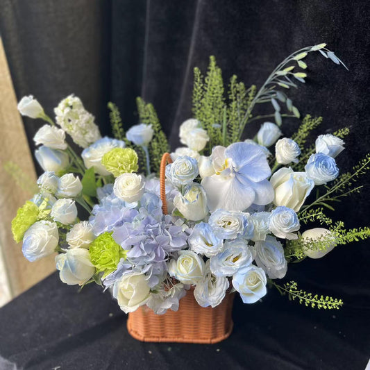 香港花店|Blue Rose Box藍色系花桶 藍玫瑰藍綉球花